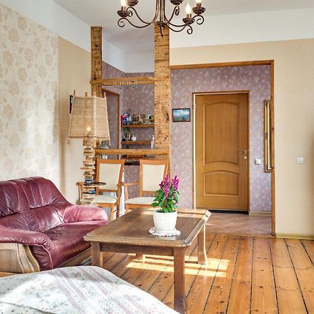 Toma Street Apartments Лиепая Экстерьер фото