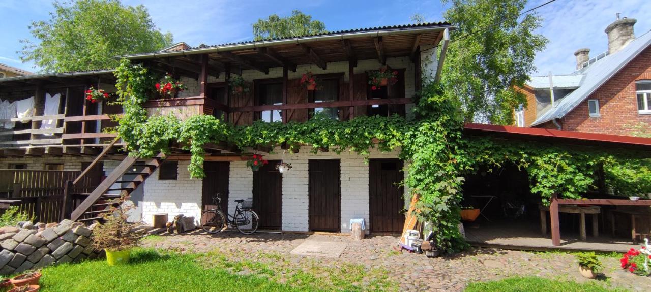 Toma Street Apartments Лиепая Экстерьер фото